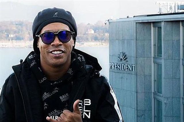 Ronaldinho Gaúcho abre academia em parceria com Benfica do Lubango