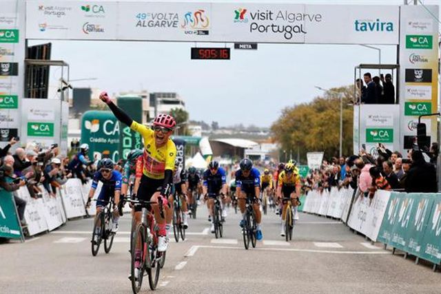 Magnus Cort bisa na Volta ao Algarve com Rui Costa à espreita