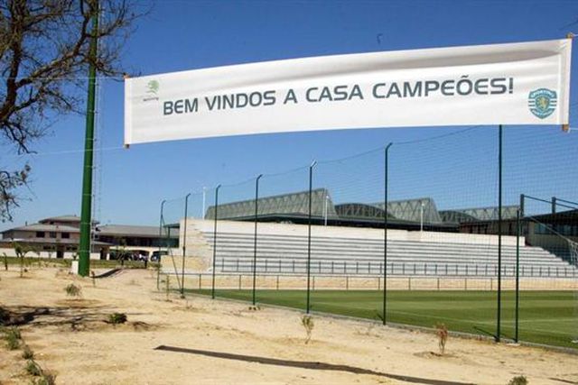 Casas do leão em dia de aniversário