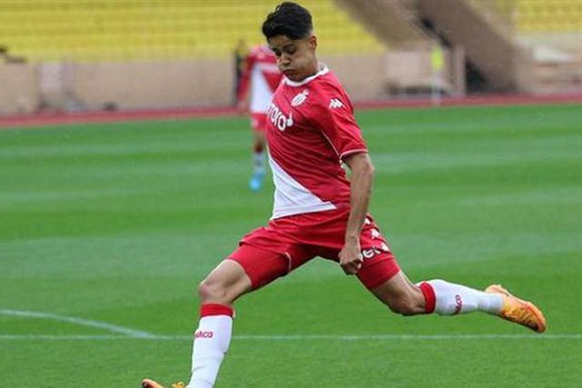 Valência perto de garantir promessa portuguesa