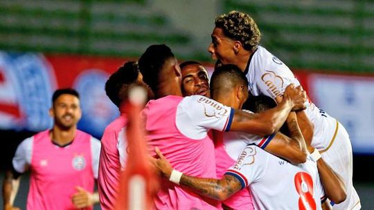 Bahia em frente na Taça, Cuiabá vence na Copa Verde