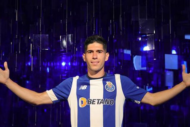 Primeiras palavras de Fran Navarro como dragão