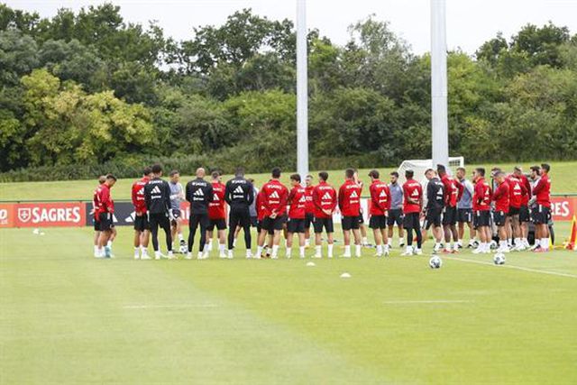 O segundo treino no St. George’s Park (fotogaleria)