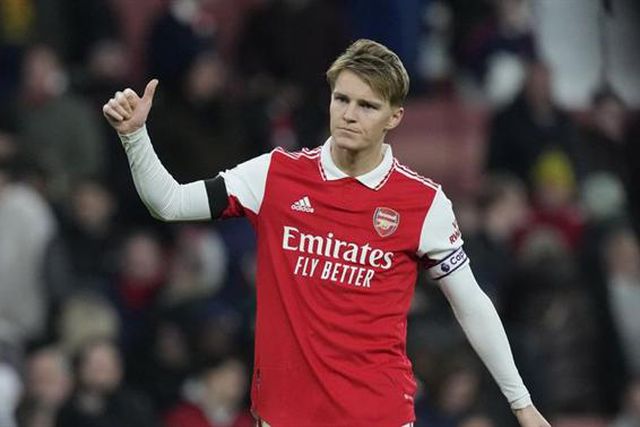 Pormenor de Odegaard delícia adeptos (vídeo)