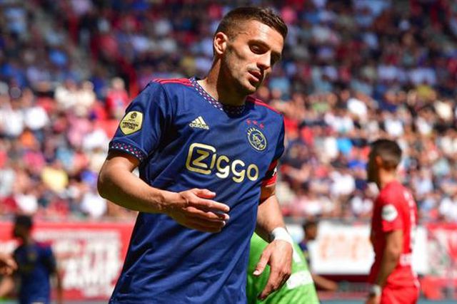 Oficial: Capitão do Ajax rescinde… por falta de qualidade do plantel