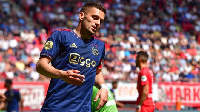 Oficial: Capitão do Ajax rescinde… por falta de qualidade do plantel