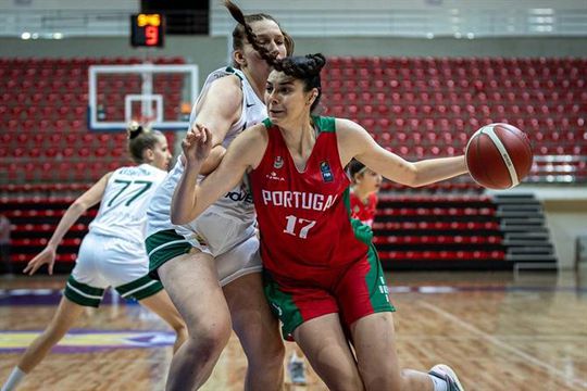 Portugal termina invicto fase de grupos do Euro Sub-18 feminino