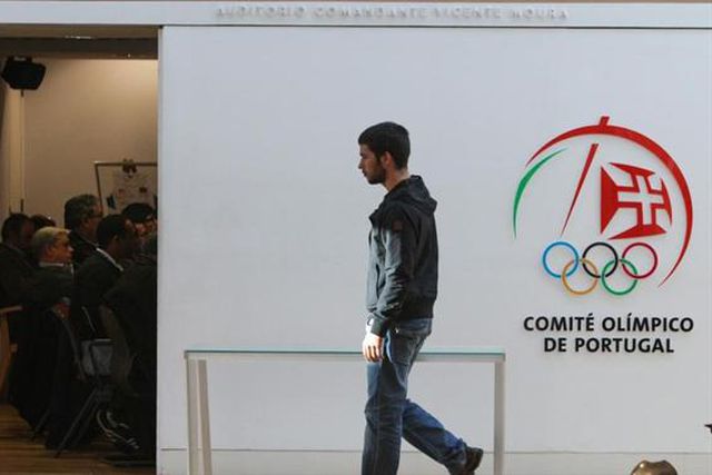 Eleição marcada para abril