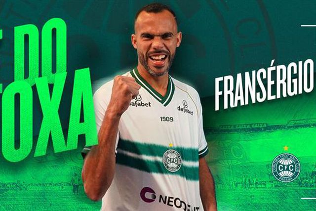 Oficial: Passou por Marítimo e SC Braga e agora regressa ao futebol brasileiro