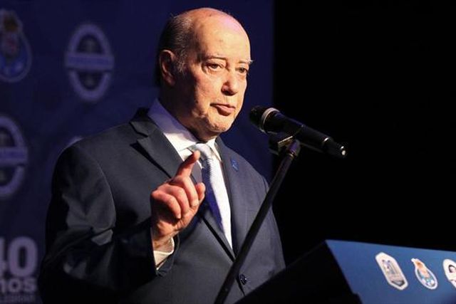 Quinto mês seguido! Pinto da Costa compra ações da SAD