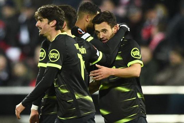 Jogadores leoninos reagem à vitória frente ao Midtjylland