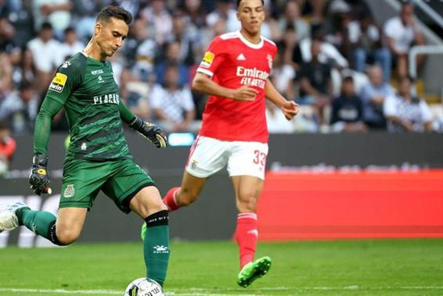 César perfila-se como 'herdeiro' de Bracali 