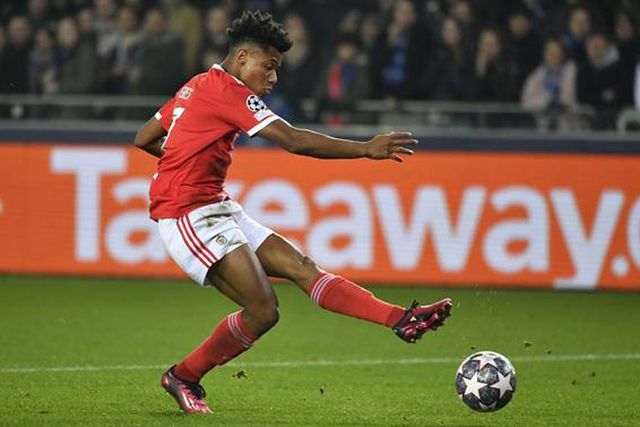 VAR confirmou ‘manita’ do Benfica, por Neres, com assistência do menino João Neves (vídeo)