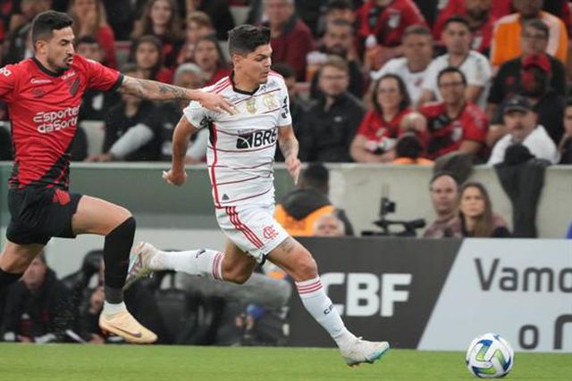 Lesão grave afasta interesse em central do Athletico