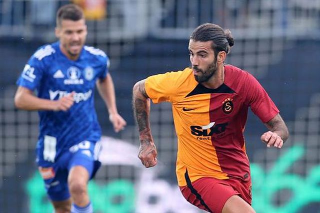 Sérgio Oliveira sofre lesão grave no tornozelo