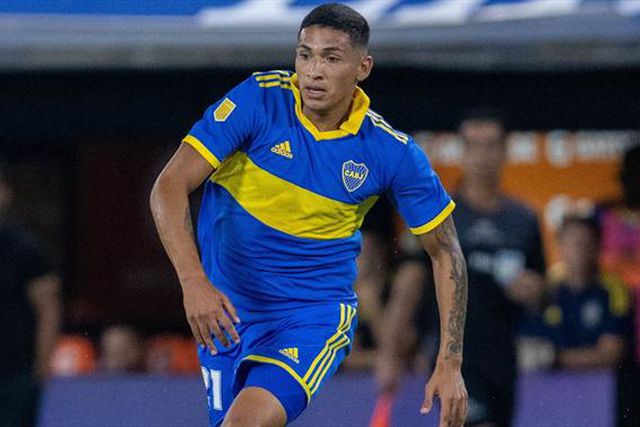 Médio do Boca Juniors volta a ser apontado à Luz