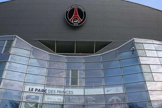 PSG admite compra e mudança para o Stade de France