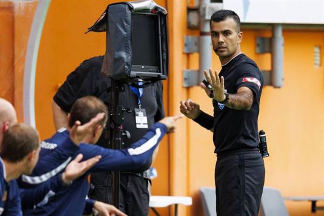 Decisões do VAR explicadas em tempo real nos estádios no Mundial feminino