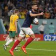 Dois golos em cinco minutos valem reviravolta no França-Austrália (vídeos)