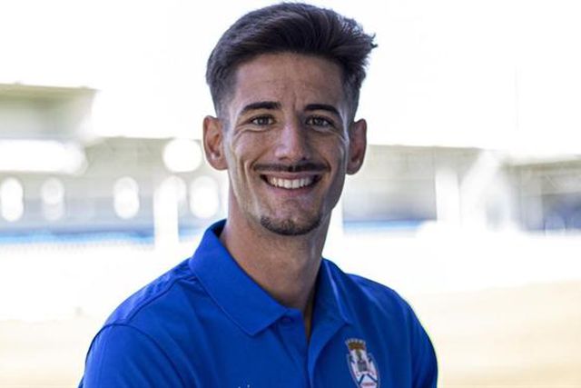 Oficial: Reforço fogaceiro jogou com João Félix, Renato Sanches e Rúben Dias