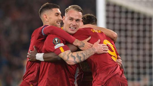 Roma, de José Mourinho e Rui Patrício, vence e leva vantagem para a segunda mão (veja os golos)