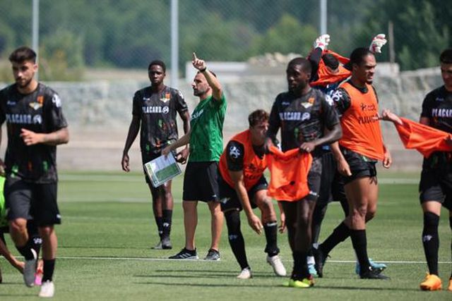 Marcelo é reforço para o eixo  e triunfo sobre Varzim no fecho do estágio