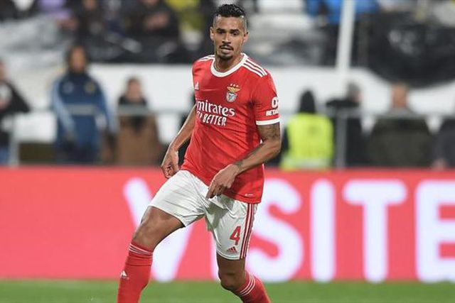 Sem acordo com Flamengo por Lucas Veríssimo