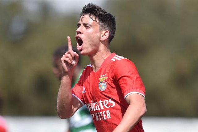 Grande golo de Pedro Santos contra o Moreirense (vídeo)