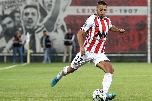 Oficial: João Oliveira assina por clube húngaro