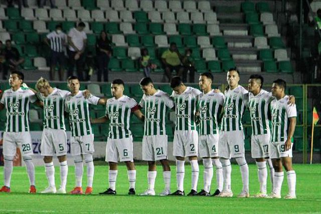 Adeptos invadiram balneário e agrediram árbitro (vídeo)