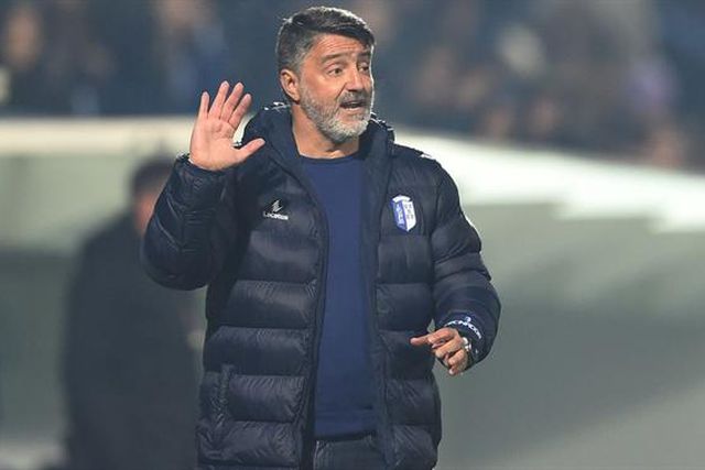 Tulipa atira-se à arbitragem de Nuno Almeida