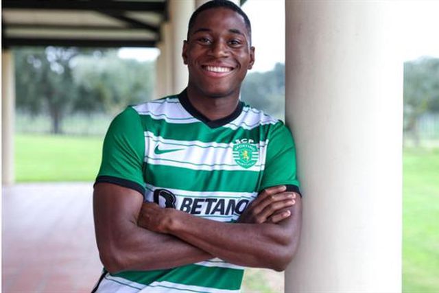 Dário Essugo está de volta