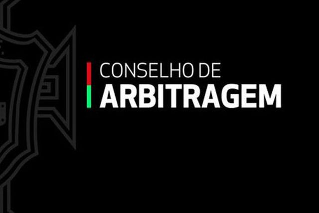 Árbitros do Chipre em dois jogos da Liga 2