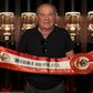 António Simões doou faixa de campeão ao museu do Benfica