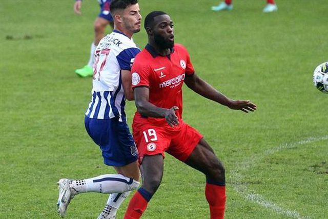 «Podia ter tido mais oportunidades em Portugal»