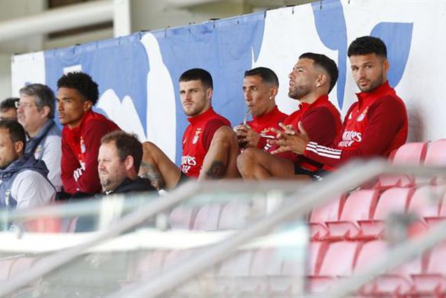 Gonçalo Ramos poupado: 13 ficaram de fora no primeiro teste