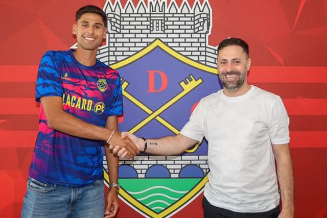 Três reforços duma assentada