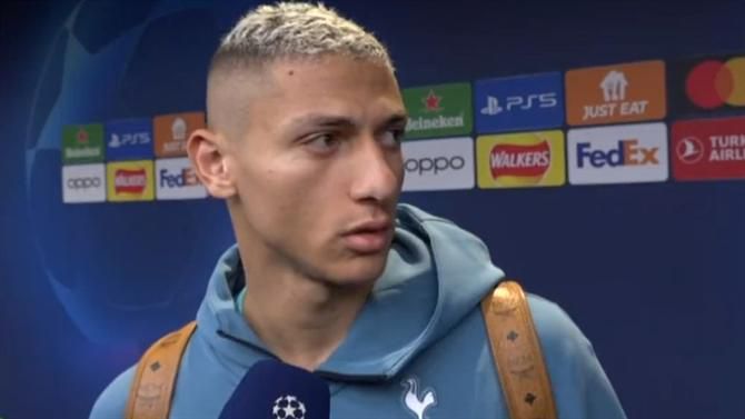 Richarlison solta frustração com Conte: «Esta temporada está a ser uma m.....»