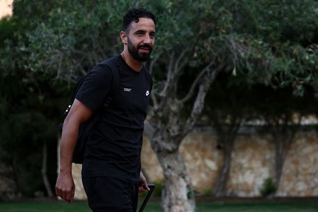 Dez dias e quatro jogos para convencer Amorim