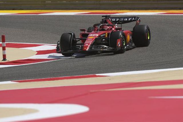 Leclerc regista melhor tempo total no Barém