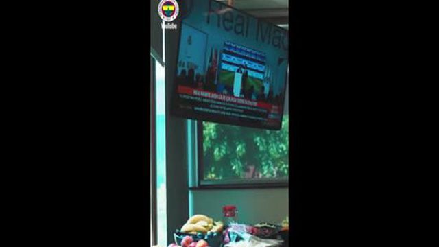 Jogadores do Fenerbahçe viram a apresentação de Arda Guler no Real Madrid e houve quem não segurasse as lágrimas