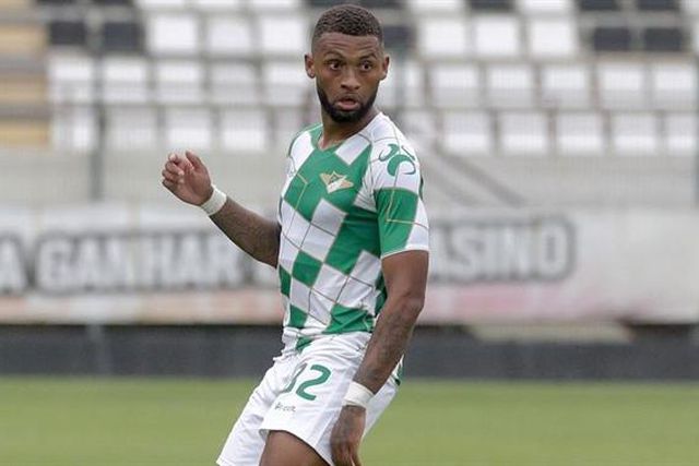 Notícia A BOLA: Anthony D'Alberto regressa a Portugal pela porta do Torreense