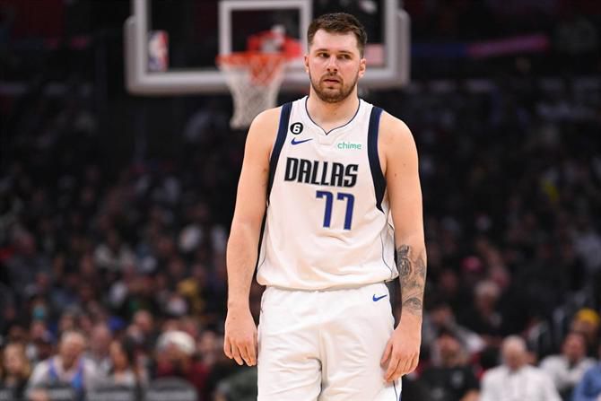 Notícia A BOLA: Desacordo entre Nike e Adidas afeta regresso de Luka Doncic a Madrid na visita dos Mavs