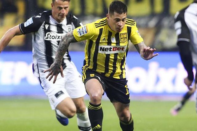 Iturbe (ex-FC Porto) a 'custo zero' no vice-líder do Brasileirão