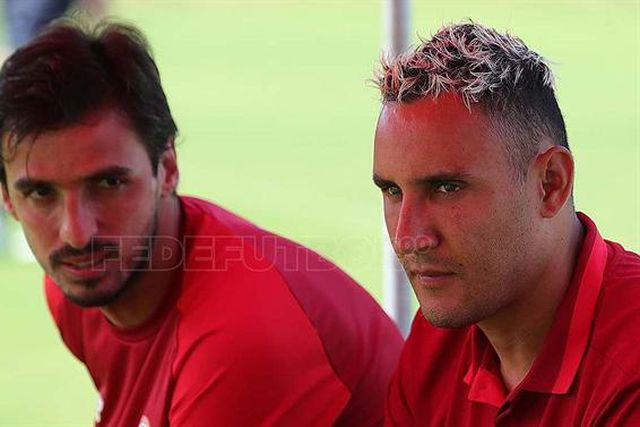 Bryan Ruiz nega conflito com Navas: «Parem de inventar»