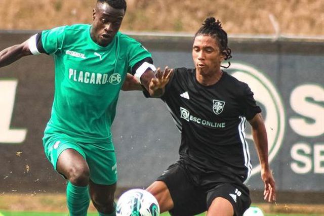 Pontas de lança dão cartas no triunfo sobre o Mafra