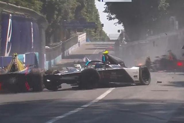 Fórmula E: Félix da Costa envolvido em acidente arrepiante! (vídeo)