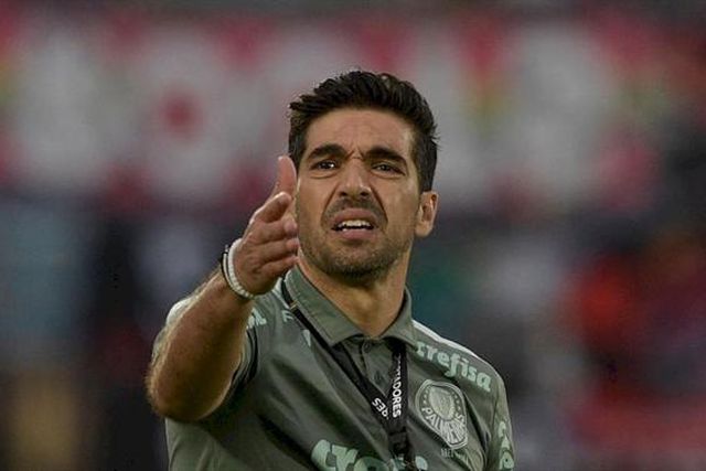 Abel com baixa para a última jornada da Libertadores