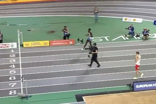 Europeus terminaram com queda violenta e… enorme falta de noção (vídeo)