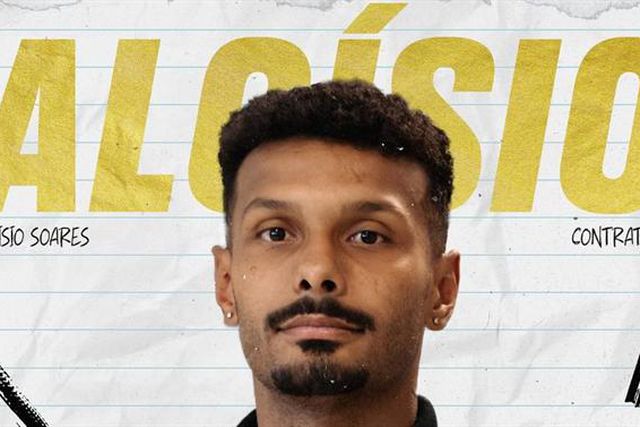 Oficial: Aloísio reforça eixo da retaguarda